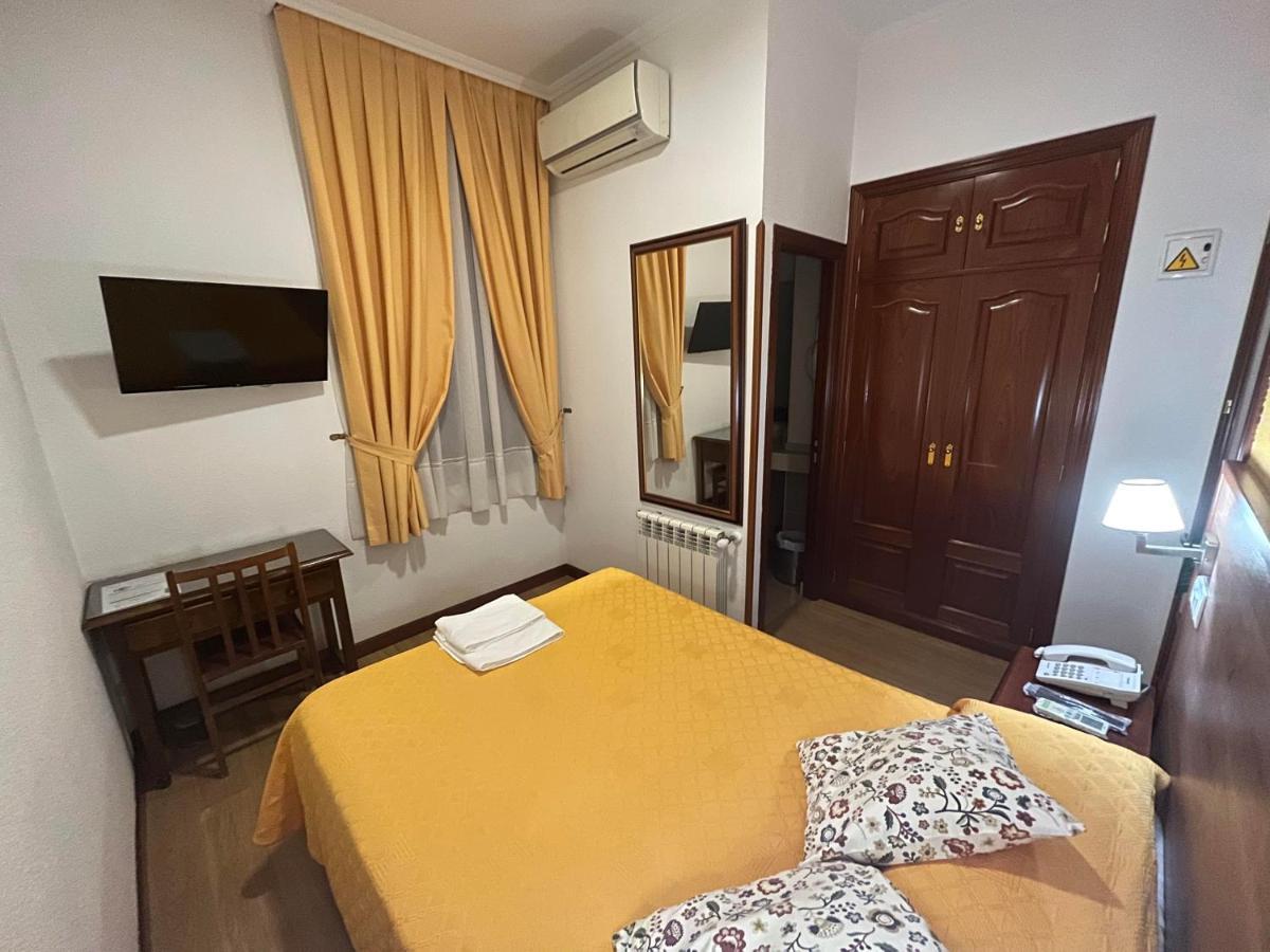 Economy Double Room,1370865095:JPEG